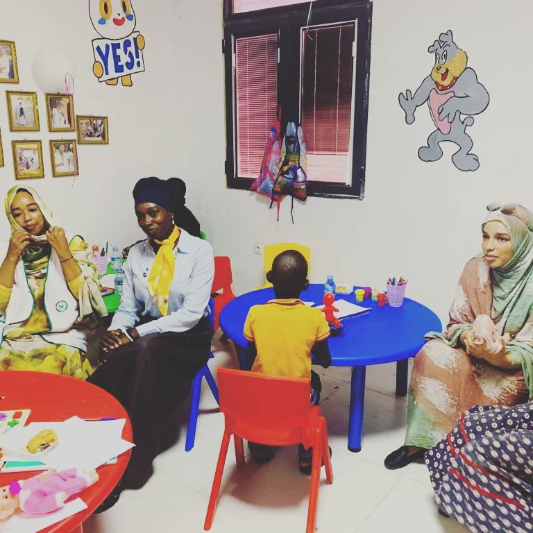 LC_NkcDoyen's tweet photo. Visite du centre pour enfants atteints de #cancer de l'association Chiva, "Dose d'Espoir" @lionsclubs #cancer #cancerinfantil #Nouakchott #weserve @yasser76 @Djisa357 @Dieynab88153683 @yamlikakane20 @daikiteyacouba #Lions #Leos @AhmedBadiane1 https://t.co/FK4XNPjsH5