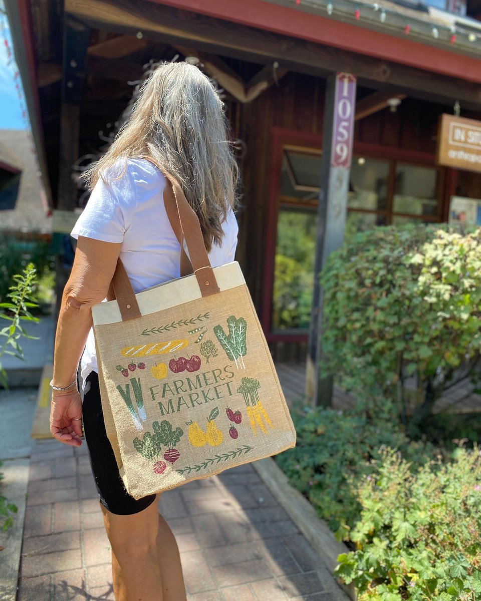 nowdesigns's tweet photo. A friendly reminder to #ShopLocal today! 🥰⁠
⁠
photos by: @roberts.creek.wellbeing https://t.co/ZpJxuXFB2M