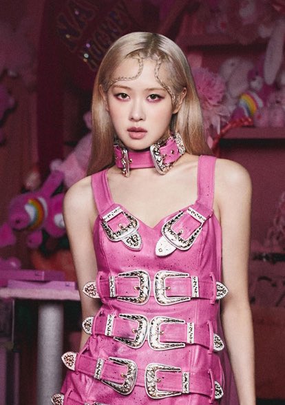 BLACK                                  PINK