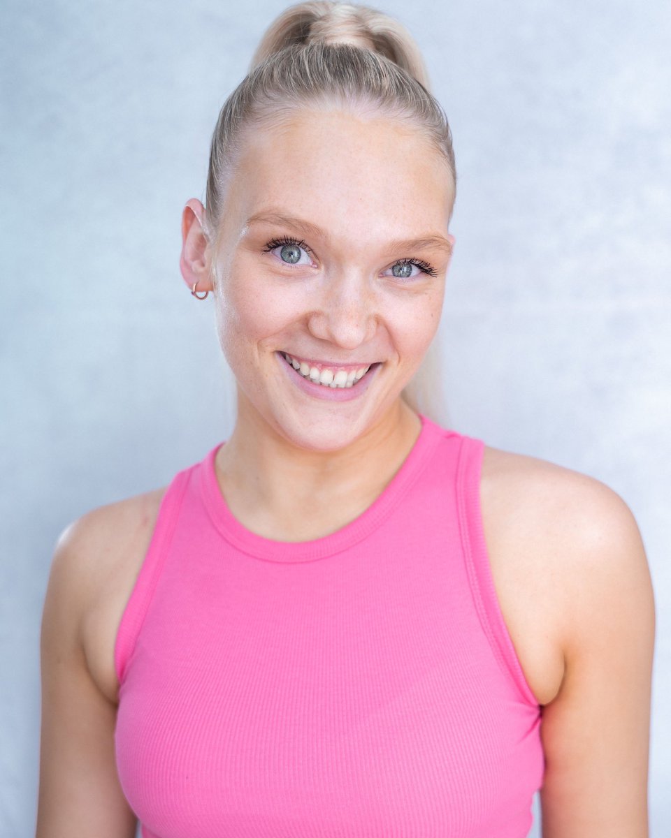 TBDManagement's tweet image. FIVE job offers today between these four gorgeous clients. What a day it’s been! 🎉🎉🎉