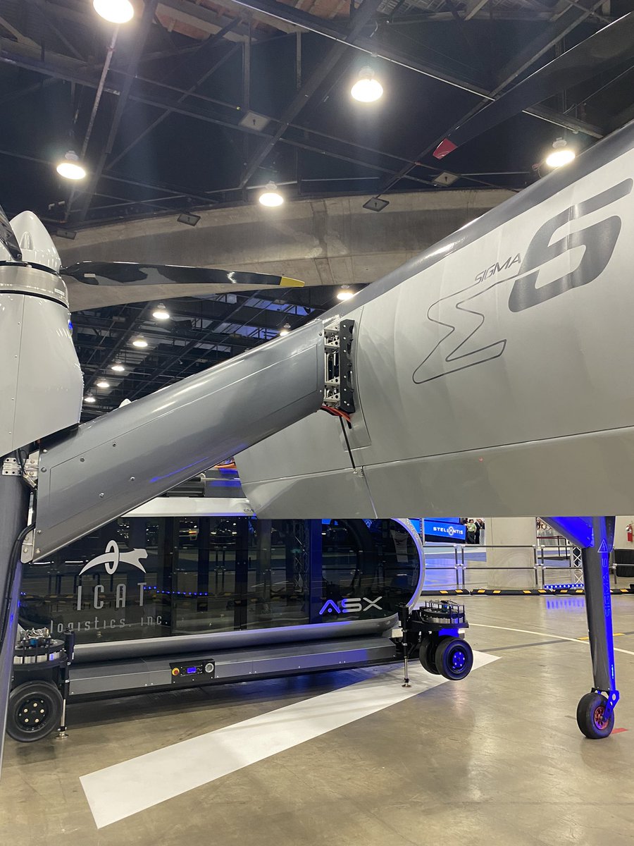 iFlyASX's tweet photo. Live from @NAIASDetroit!

Awaiting the reveal of #Sigma6 to @POTUS 

#eVTOL #UAM #Electric #DetroitAutoShow2022 #NAIAS2022 https://t.co/BNswkTo5lm