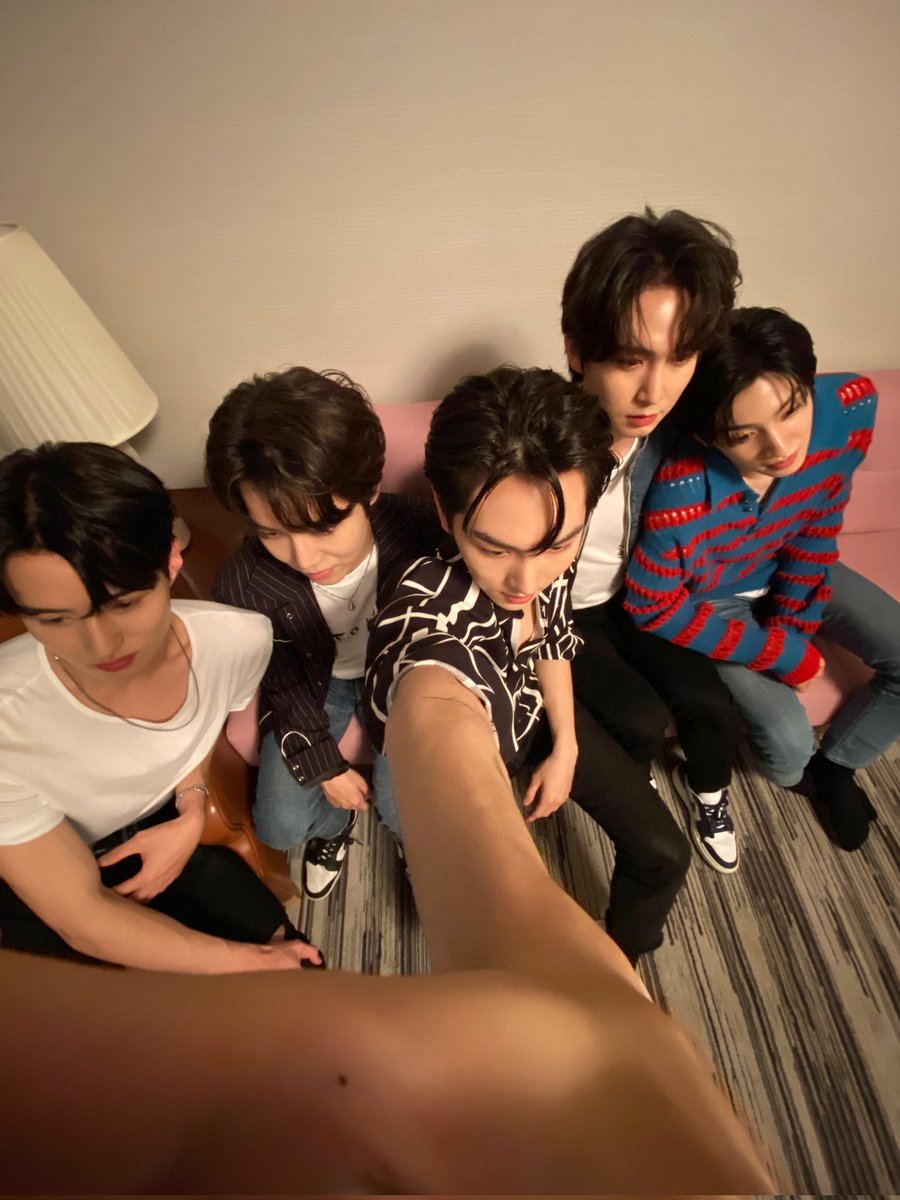PTG_archiving's tweet photo. 결과물
그냥 위에서 드론이 찍는게 낫겠어요.... https://t.co/jJcYLuD56L