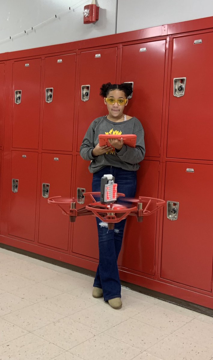 Reed_mms's tweet photo. Drones elevate learning at MMS https://t.co/llxNiBufXO