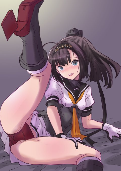 秋月ちゃん描きました
前にも似たようなの描いた気がしますがヨシ! 