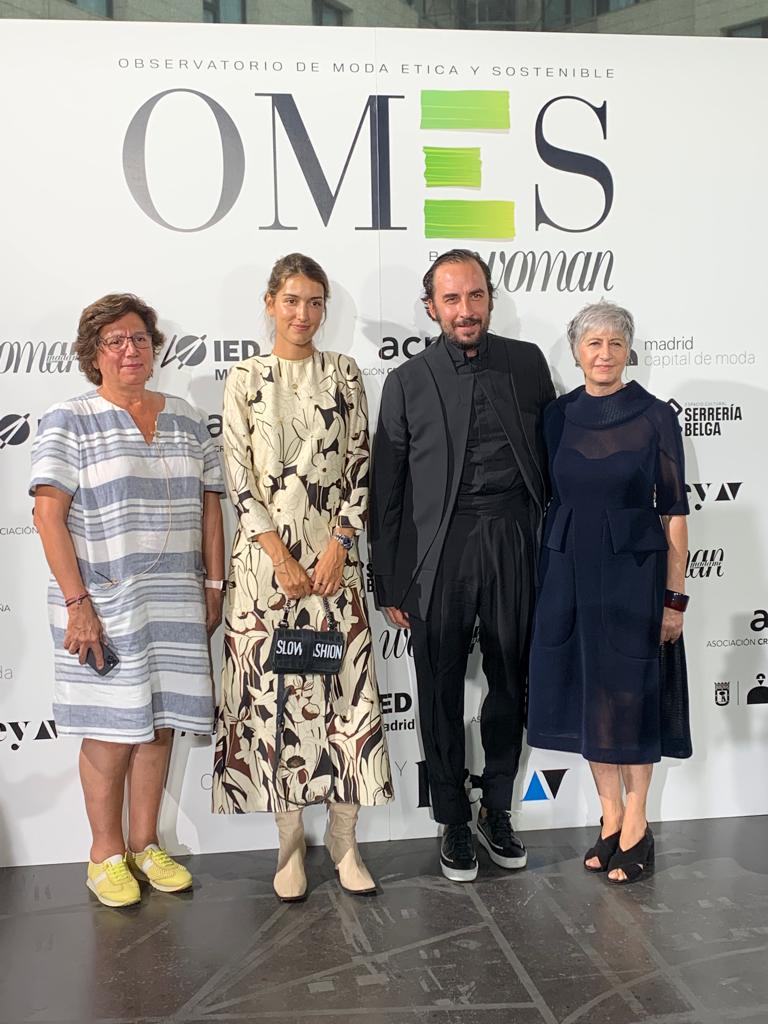 OMESoficial's tweet photo. El lunes se celebró el último encuentro de OMES by Woman, bajo el título “La moda de autor española: faro de sostenibilidad”, donde @madridesmoda_oficial ha sido el marco elegido y el Espacio Cultural Serrería Belga el lugar seleccionado para celebrar el encuentro. https://t.co/agX5feBUVc