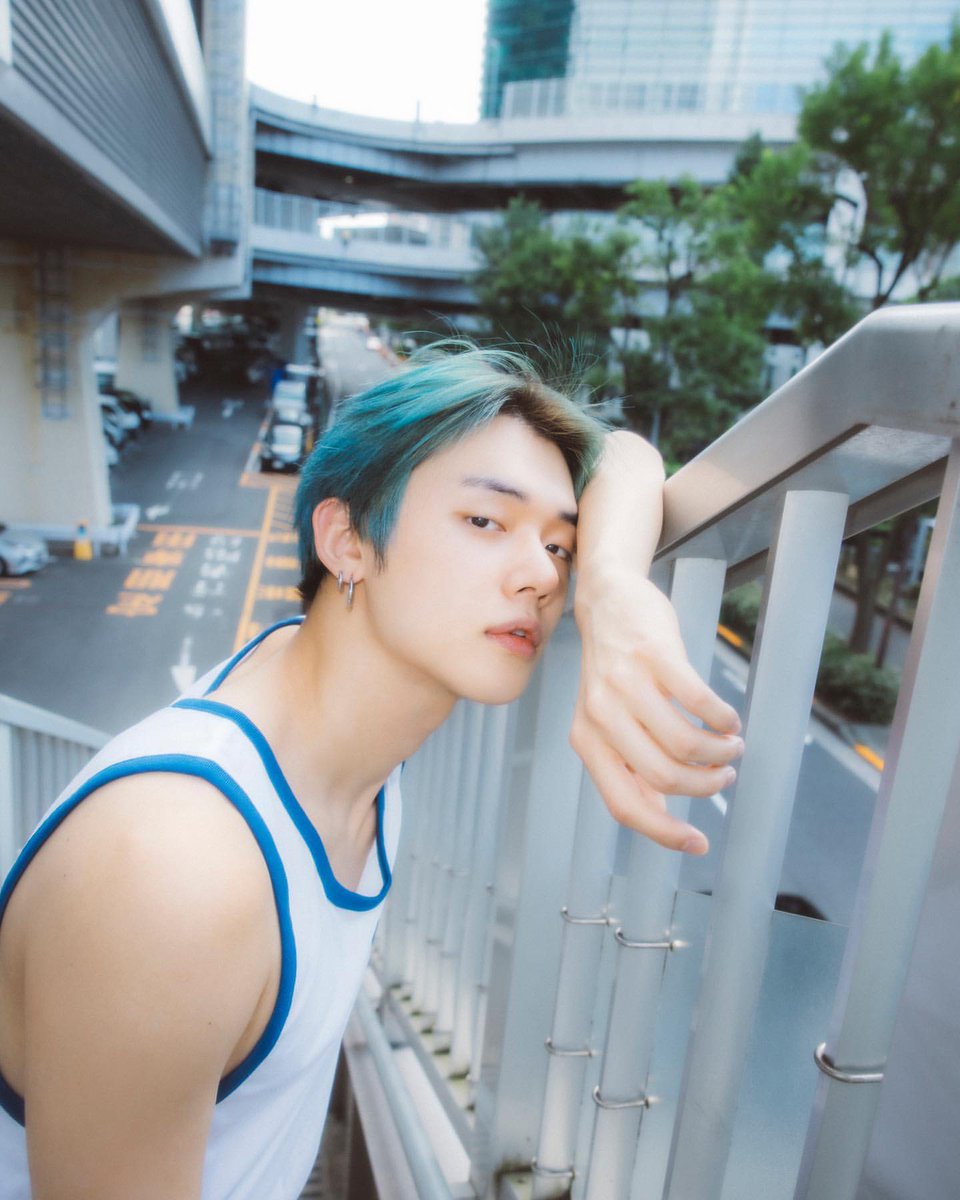 imtornrny's tweet photo. 최연준 그냥 걸어 다니는 래퍼런스세요 ⋯ 찍는 사람도 찍히는 사람도 만족도 최상이었을 것이 분명한 스냅 https://t.co/XPoCOOeuQa