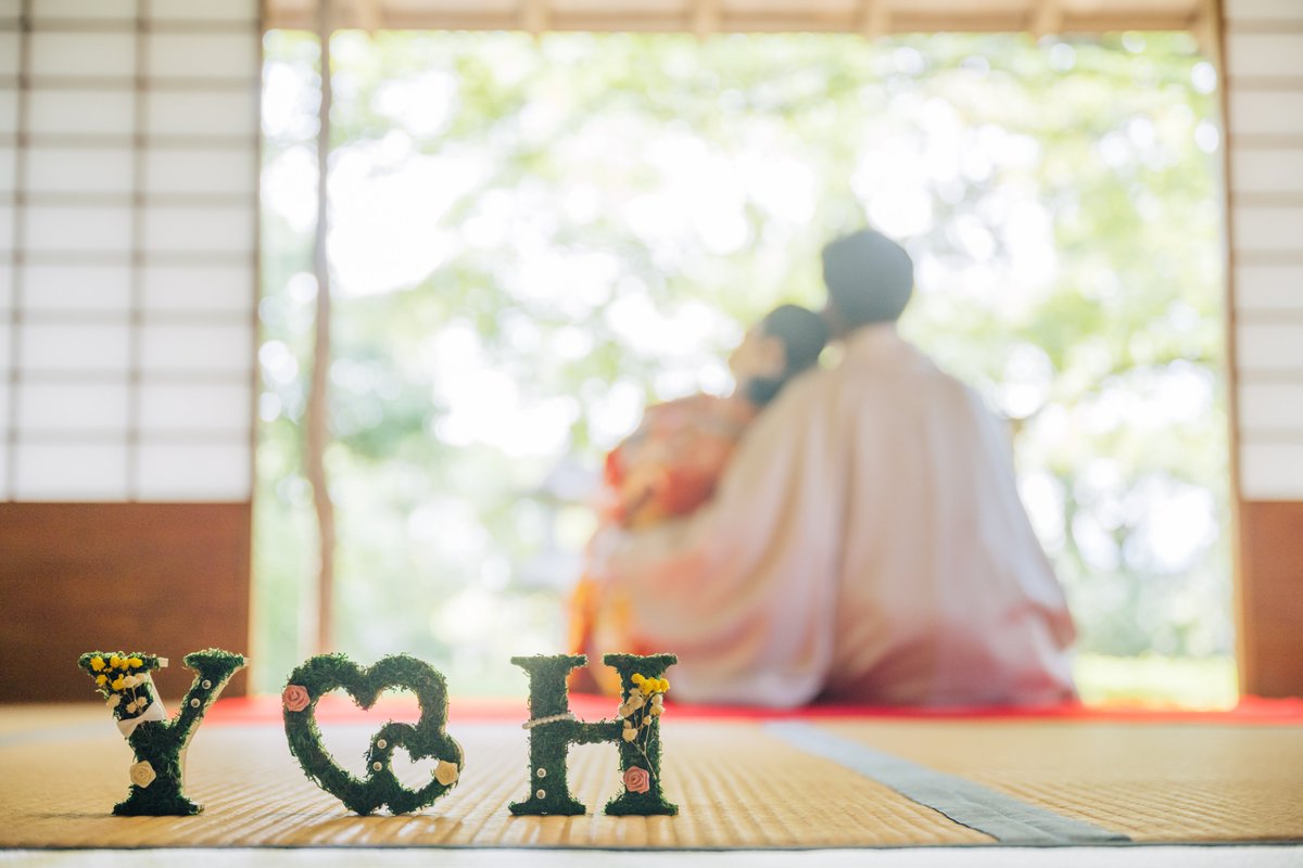 DimWryon's tweet photo. owo)　結婚式の前撮りの写真が届きましたー！せっかくなので皆様にもちょっとだけお披露目です！アルファベットオブジェも手作り、クチートとフワンテもオシャレさせました！この子達は結婚&amp;披露宴会場にも、ある形で参列してくれます！お楽しみにー！！

#ポケモンウェディング
#PokemonWedding https://t.co/jPDByKYKVi