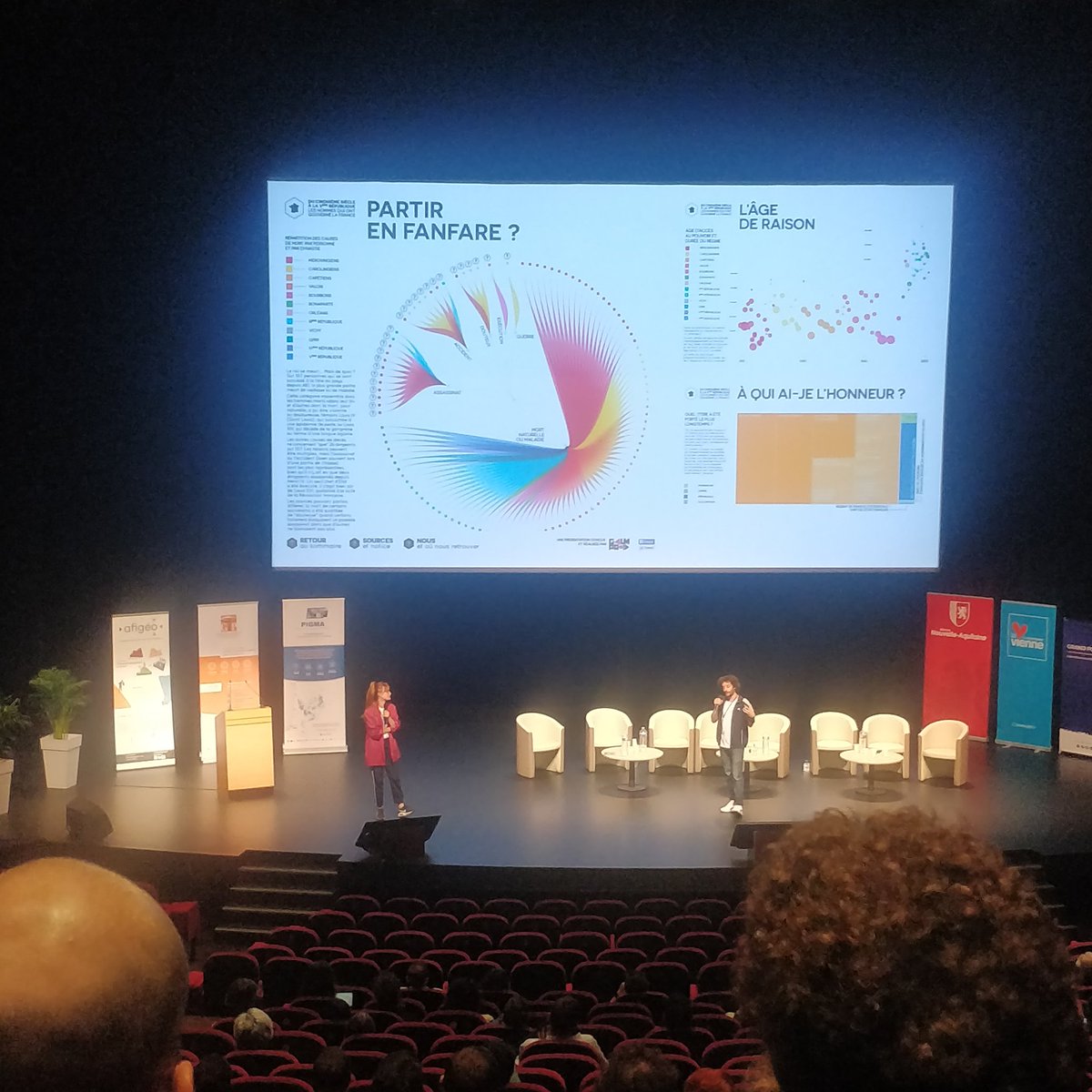 Devinez qui sont présents aux #GeoDataDays ? .... <a href="/claradealberto/">Clara Dealberto</a> et <a href="/JulesGrandin/">Jules Grandin</a> !! 🤩