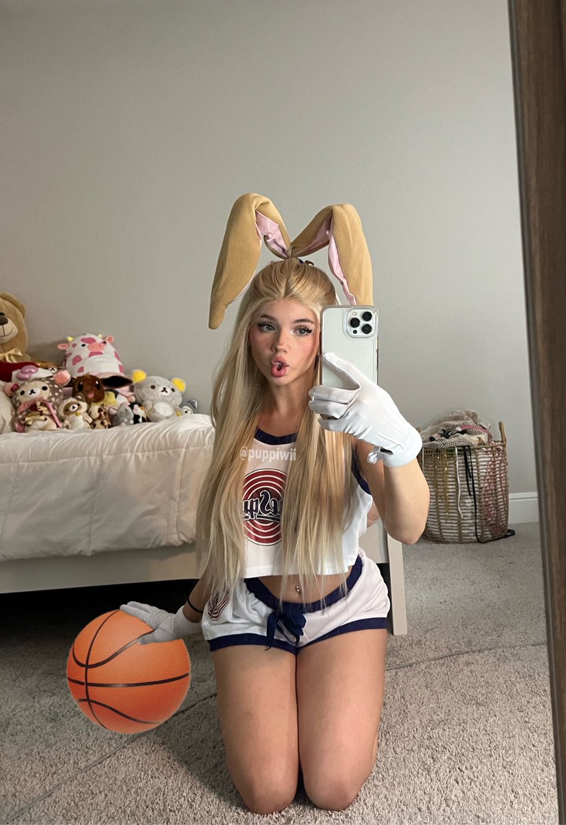 doll??? on the court… https://t.co/iuvNSEGMYL