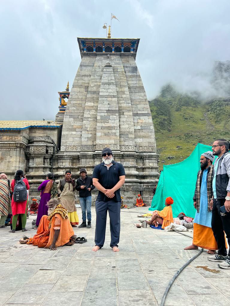 AK In Kedarnath and Bhadrinath temple today