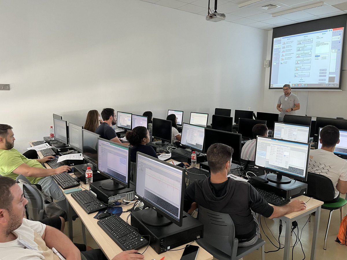 tem_uca's tweet image. Just in the meridian of the week!! Tomorrow will have the interesting lectures from another 2 invited speaker….with the practical labs in the afternoon…and the special social event at dinner time!! #temuca