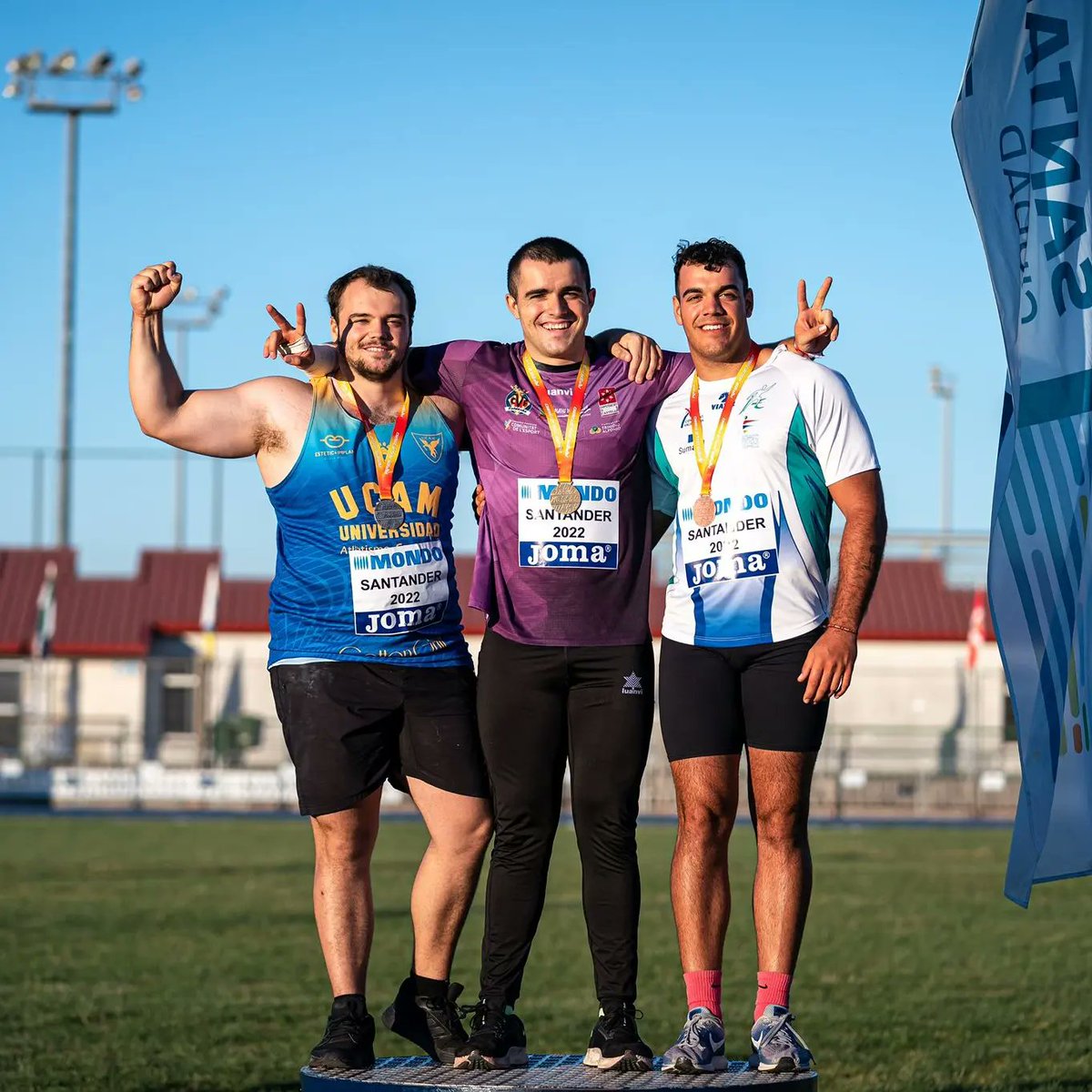 TheGrasTeam's tweet photo. Temporada 2022 ➡️ @MiguelGomezDia6 
3 de Enero ➡️ Operación de muñeca
10 de Julio ➡️ Campeón de España 🇪🇦 Sub23 🥇 18,33m
10 de Septiembre ➡️ 4° Cto. Unión Mediterránea Sub23 🇮🇹 17,76m

Gracias a todos los que nos habéis apoyado! 
@atletismoRFEA @FAntonioSerrano @atletismoplayas https://t.co/kvnrCYXcOy