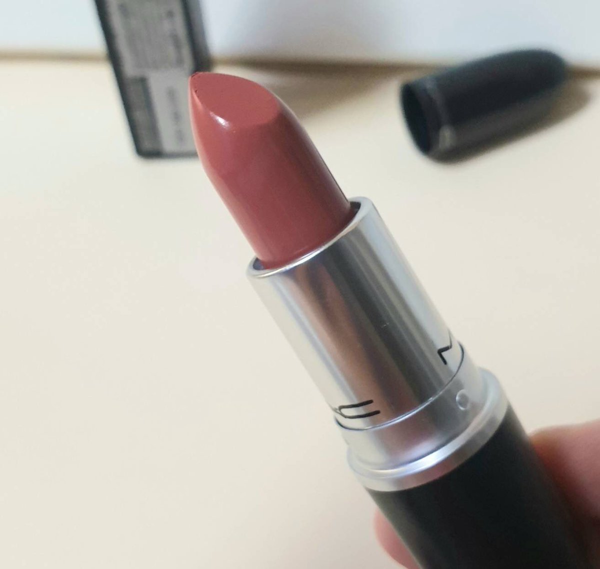 browndiary96's tweet photo. #brownupdate #พร้อมส่ง
♥︎#brownpro MAC ♥︎ วันที่ 14 - 22/09/22
♥︎ MAC ♥︎ AMPLIFIED CRÈME LIPSTICK
♡ 104 COSMO
♡ ของแท้100% เช็คหน้าเคาน์เตอร์ได้เลยค่ะ #ของมันต้องมี
❥ 890฿ ลดเหลือ 499฿ ✨🤩
#HowtoPerfect #ใช้ดีบอกต่อ #เครื่องสําอาง #ลิป https://t.co/oJK6y5beaM