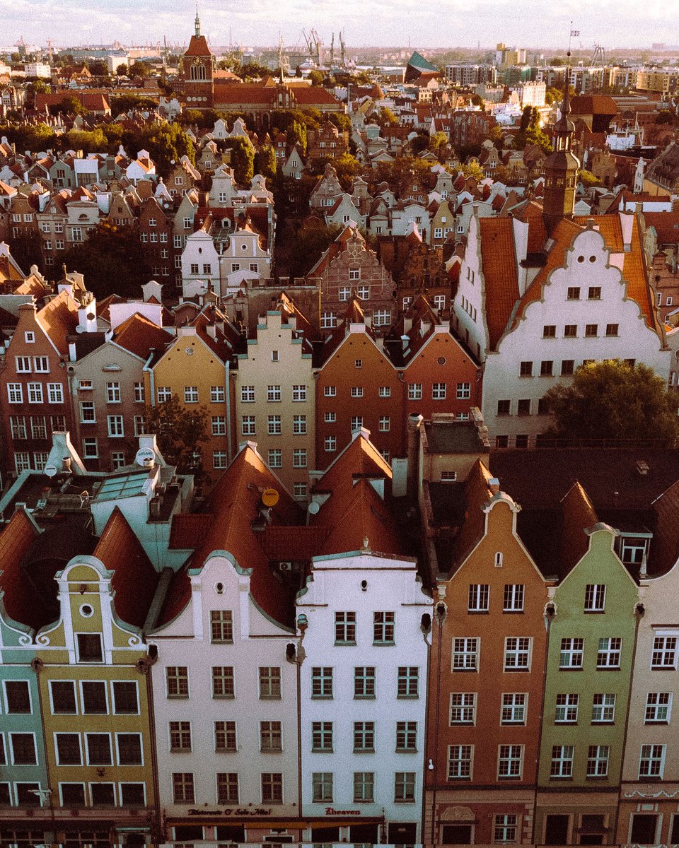 I've been kinda lazy with posting on Twitter but with so many social media platforms to stay active on, it has been quite challenging to post on all. So, I just wanted to quickly come on here and say hi 👋