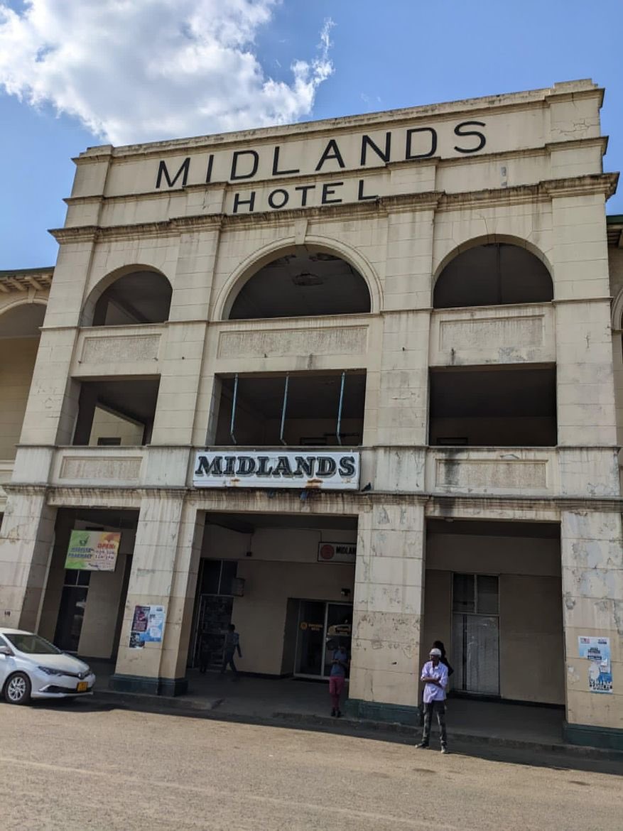 daddyhope's tweet photo. This breaks my heart!💔

This is Midlands Hotel in Gweru, it used to be one of the best hotels in Southern Africa outside South Africa.

For anyone who attended school in Gweru like I did at Fletcher High School, this truly visualizes how deep the country has sunk into the sewer! https://t.co/rf2ks325jx