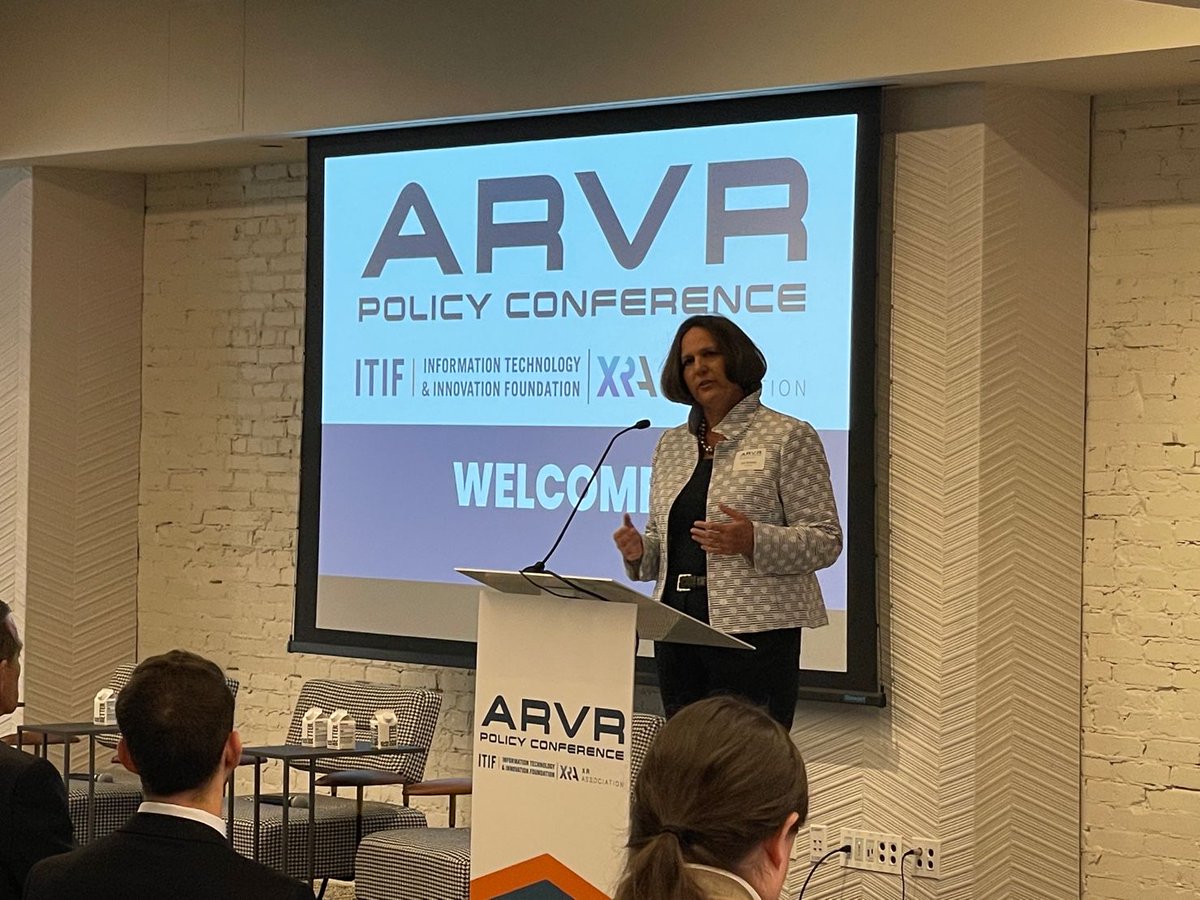 Great start to the 2nd Annual AR/VR Policy Conference. Packed house. Opening welcome remarks from @e_liz_dc and keynote from @darrellissa @repdarrellissa @XRAssociation @ITIFdc Watch live all day today for free at arvrpolicy.org #arvrpolicyconf22