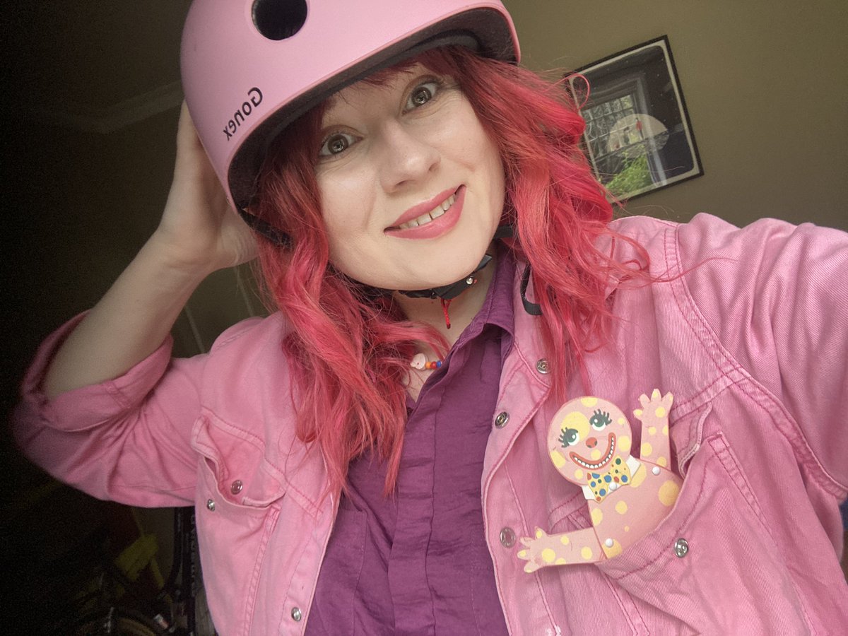 rosedraws's tweet photo. Me and Mr Blobby went on a lovely bike ride along the canal to Kirkstall in Leeds today 💖 #mrblobby #leeds #kirkstall https://t.co/cT33bPFDot