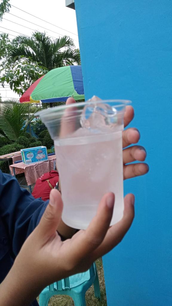 idnjeon's tweet photo. @tanyakanrl Adanya cuma air putih nder wkwk https://t.co/gywleyimh8