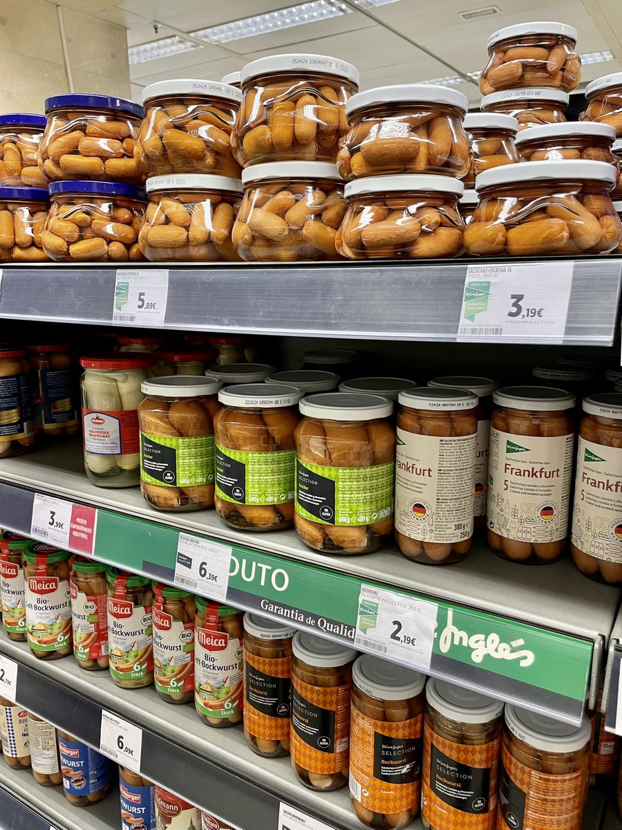 Olislevin's tweet photo. En Portugal las salchichas sólo se venden envasadas en tarros o latas. #datazo https://t.co/xIQErnoT2f