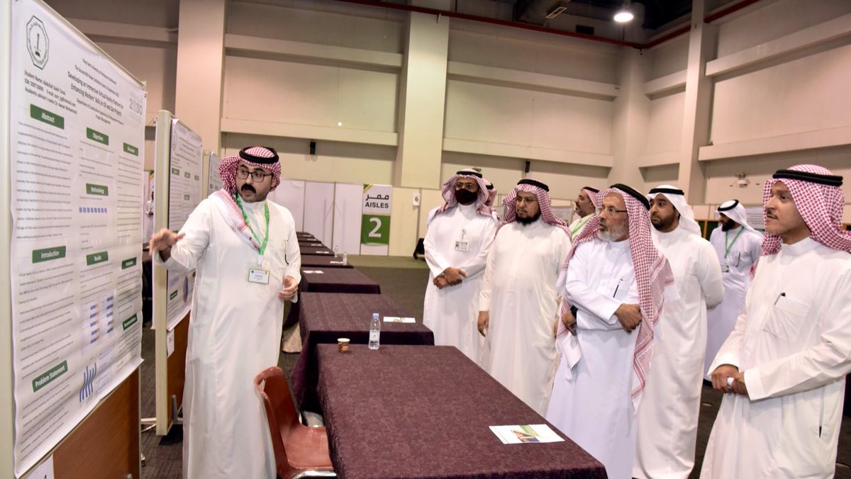 KFUPM's tweet photo. تحت رعاية الدكتور محمد السقاف، رئيس #جامعة_الملك_فهد_للبترول_والمعادن وبحضور د. مسفر الزهراني ود. علي الشيخي ومجموعة من كبرى الشركات..

أكثر من 400 طالب وطالبة و270 مشروع في معرض مشاريع تخرج ماجستيرالـ MX للسنة الثانية!

فخورون بما يبدع طلابنا

#KFUPM https://t.co/ifSxyZa2fc