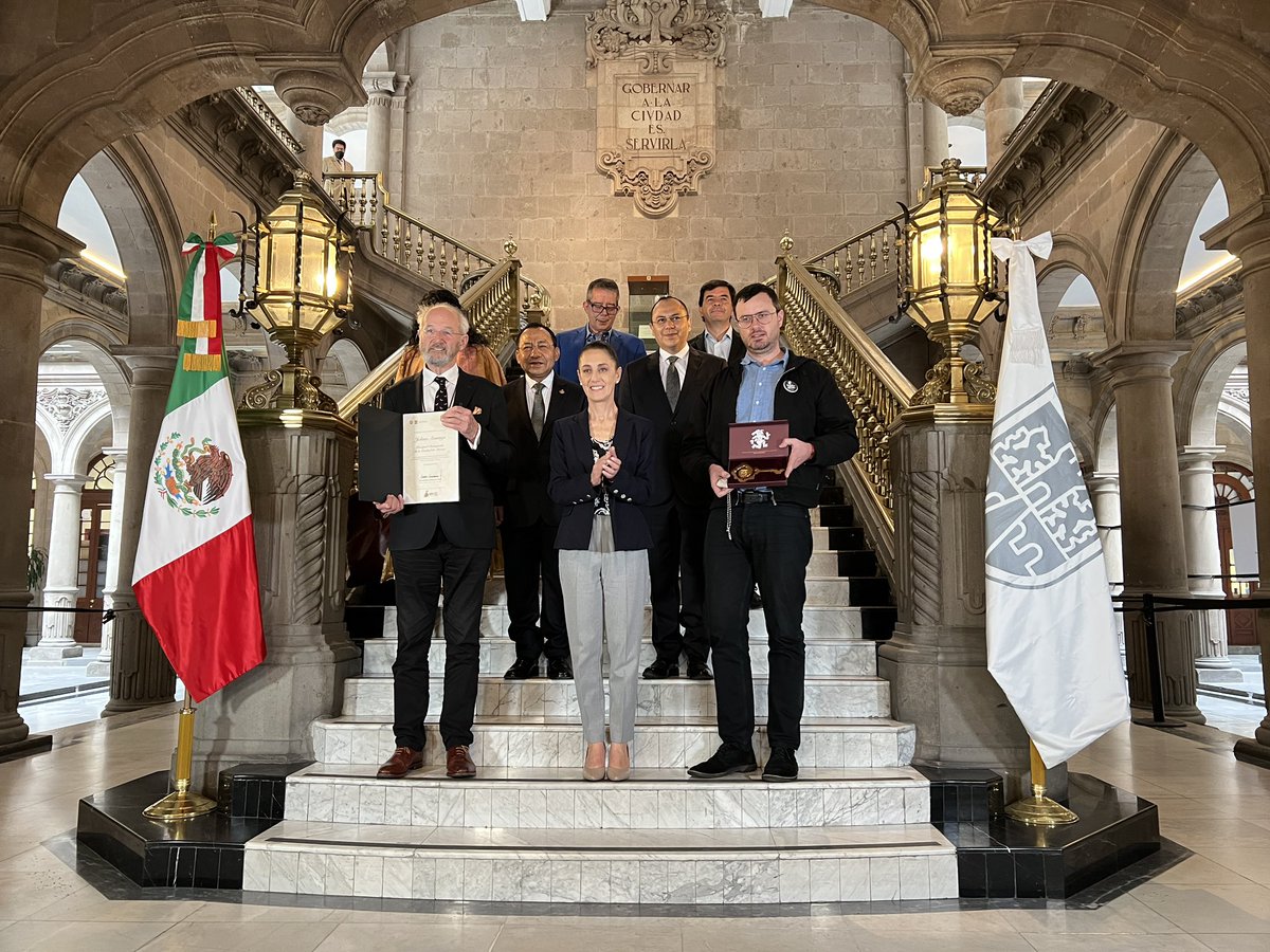 Mexico City governor <a href="/Claudiashein/">Claudia Sheinbaum Pardo</a> just gave the keys to the city to Julian Assange. John and I accepted on Julians behalf. The last week in Mexico has been filled with love for Julian…his work has changed so many lives here.