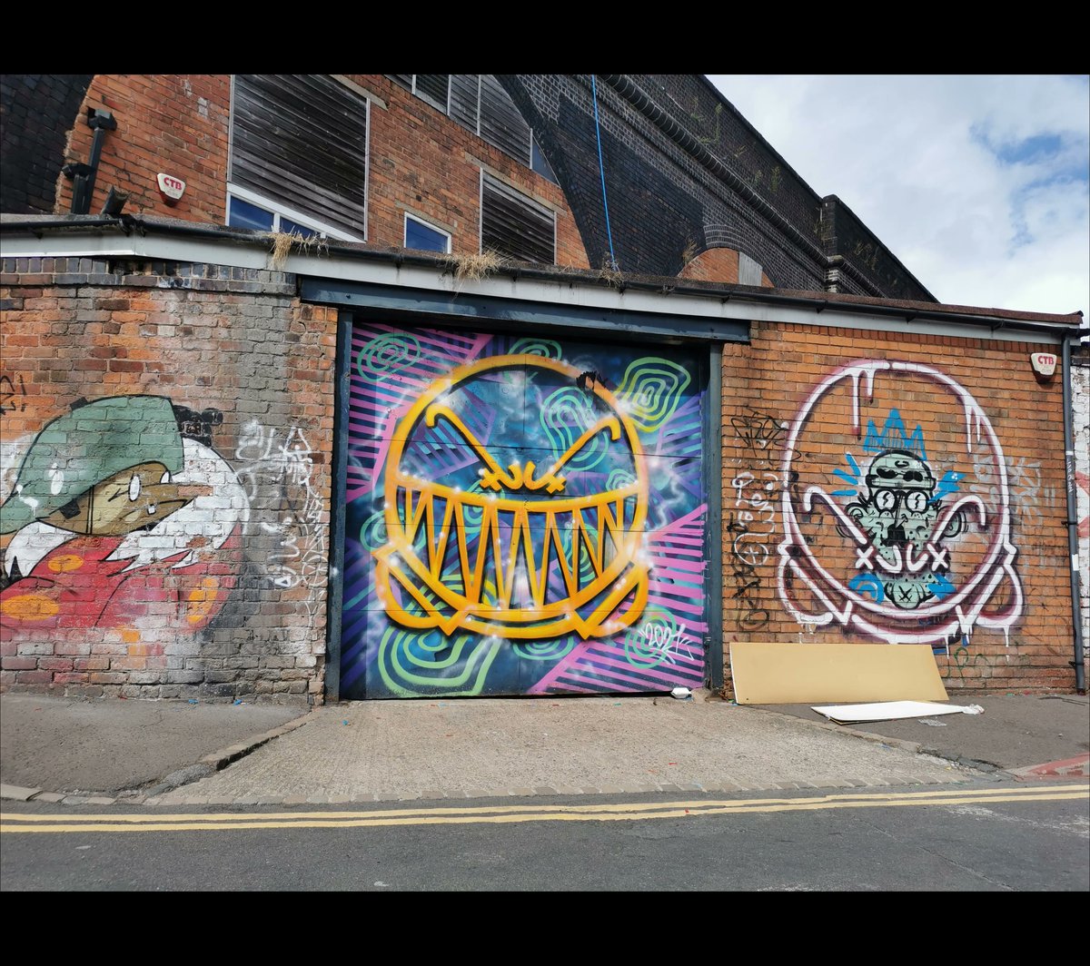 brumstreetart's tweet photo. brum.streetart Location: Digbeth - Birmingham UKβ
.
.
.
.
#streetart #birmingham #birminghamstreetart #BSA #graffiti #graffitiart #UK #urbangraffiti #graffitiworld #art #loopcolours #graff #instagraffiti #sprayart #spraypaint #urbanart #throwup #urbex #spraydaily #throwie https://t.co/X3vNkLWax7