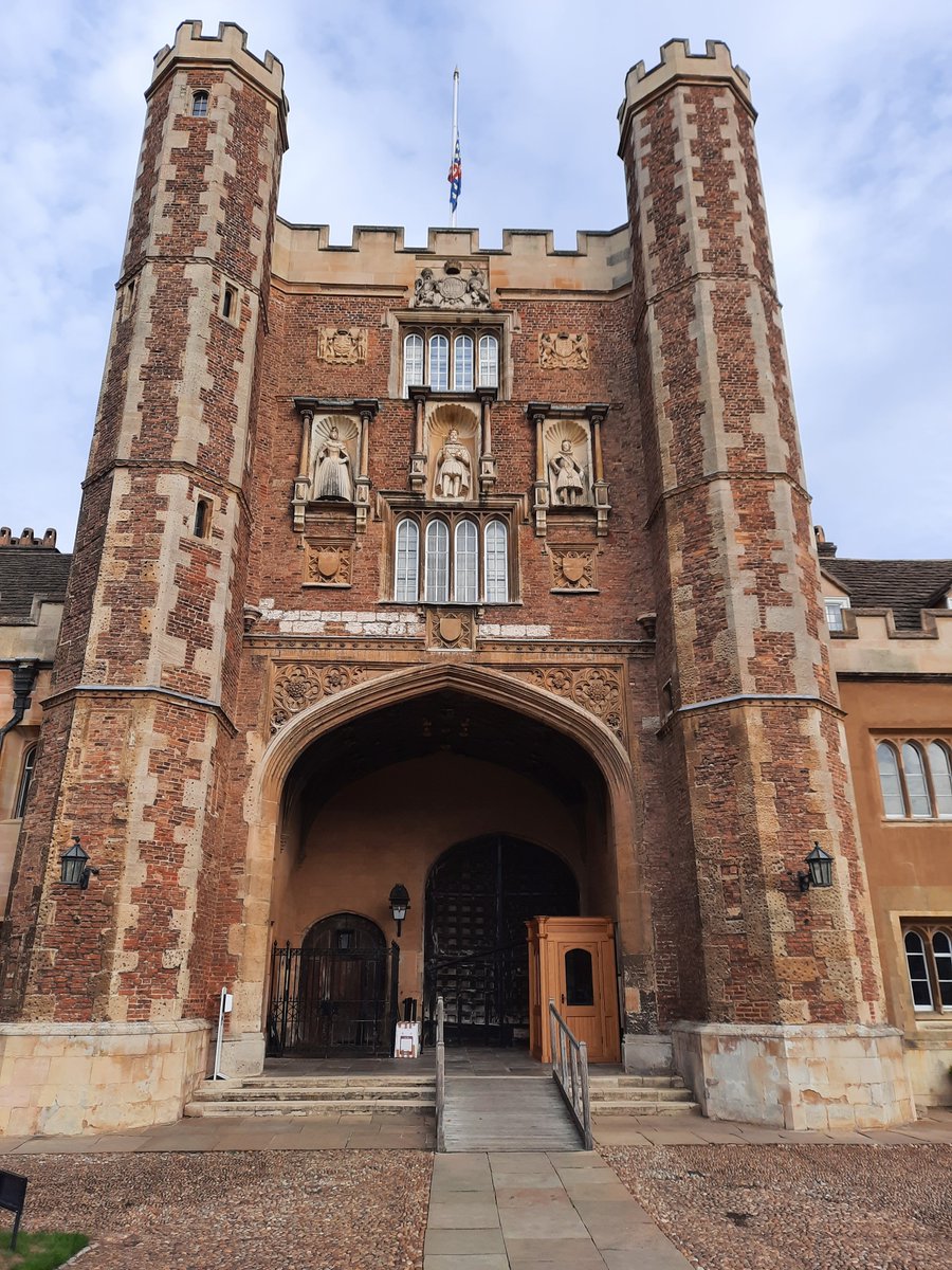 isra_group's tweet photo. Spanish representation in #MAGIC2022 workshop at Cambridge. Wonderful place!!! @CossioFp @jordipoater https://t.co/ZTUo5TZ2g3