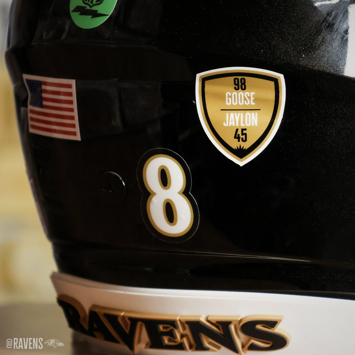 Ravens's tweet photo. The team will be wearing helmet decals this season to honor Tony Siragusa and Jaylon Ferguson.

Before Sunday's game, we will hold moments to recognize both Tony and Jaylon.

📰: https://t.co/4Cm8kGIujV https://t.co/MjLgyGjhA5