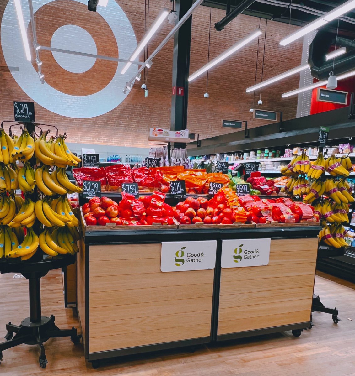 I’ve got some in-cider information that the best season aka apple season has arrived at T3415! 😉🍏🍎