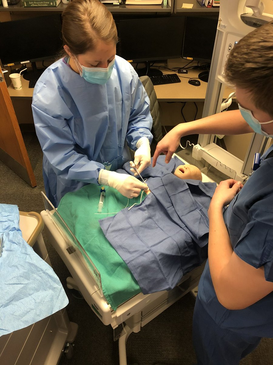 WiscPedsRes's tweet photo. Our @WiscPedsRes love participating in pediatric simulations to improve their medical knowledge, teamwork, communication, & procedural skills to better care for kids! They also get to lead sims for each other & @uwsmph Peds med students! #IPSSSimWeek #HCSimWeek22 @WIsimulation https://t.co/ZWHyaNMUJL