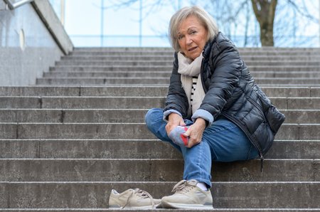 Have you fallen and are now experiencing #foot or #anklepain? #September is #FallsPreventionWeek so today #DrAnthonyWeinert is sharing information regarding #ClassIVLaserTherapy to treat #footpain. If you want to know if it can help you, contact us today! bit.ly/3e16MFj