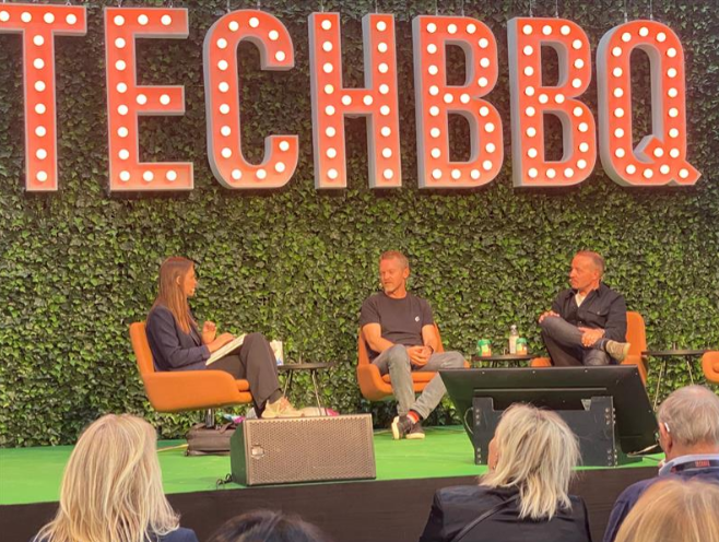 SVB_UK's tweet photo. Our @SVB_UK Danish team is on the ground @TechBBQ with our very own @MariaFlyvbjerg discussing Nordic Unicorns with @lunarmoney CEO @villums &amp; @epidemicsound CEO Oscar Höglund from Day 1. We hope all those attending have a great time. Roll on Day 2 🇩🇰🤖🚀🦄
#TechBBQ2022 https://t.co/bjmWtYPi6L