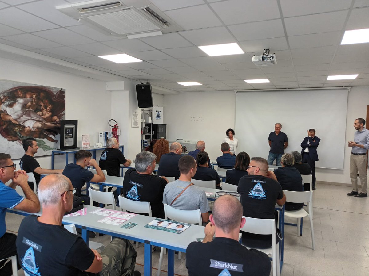 ClementiniLazio's tweet photo. Questa mattina ho incontrato i titolari e i collaboratori della SharkNet Company, nella zona industriale di Monterotondo. 

#ElezioniPolitiche22 https://t.co/mnYPbFkkxG