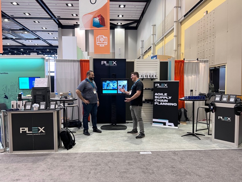 DemandCaster's tweet image. What a great start to #IMTS2022! We’re ready for day 3… how about you? Be sure to stop by booth #133000 to chat about the newest manufacturing technologies &amp;amp; get some sweet swag! 😉