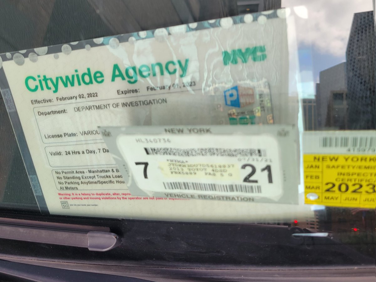 placardabuse's tweet photo. This car with a @NYC_DOI placard has been illegally driving around for more than a year with an expired @nysdmv registration.

Every once in a while the placard doesn't get them out of a ticket, but they just get it fixed.

#TicketFixing 
#PlacardCorruption 
#CultureOfCorruption https://t.co/GmveSxZkKY