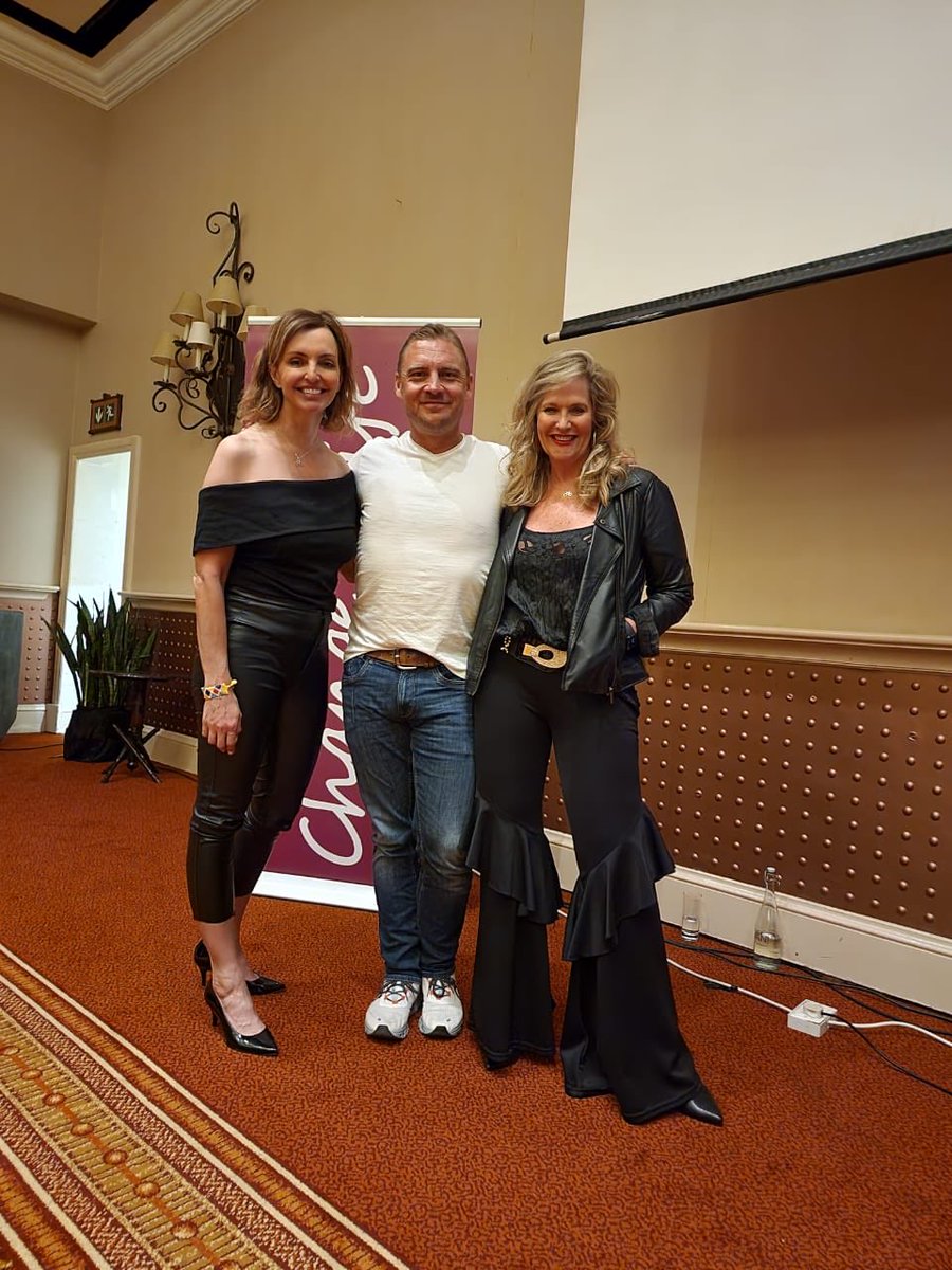 UrsulaDuPlooy's tweet photo. Citi Change a life Gala dinner. ⁦@Citi⁩ ⁦@USNSA⁩ ⁦@DSV_ZA⁩ ⁦@RobbieHunter⁩ ⁦@Changealifecycl⁩ https://t.co/Vof2Ac3Xaq
