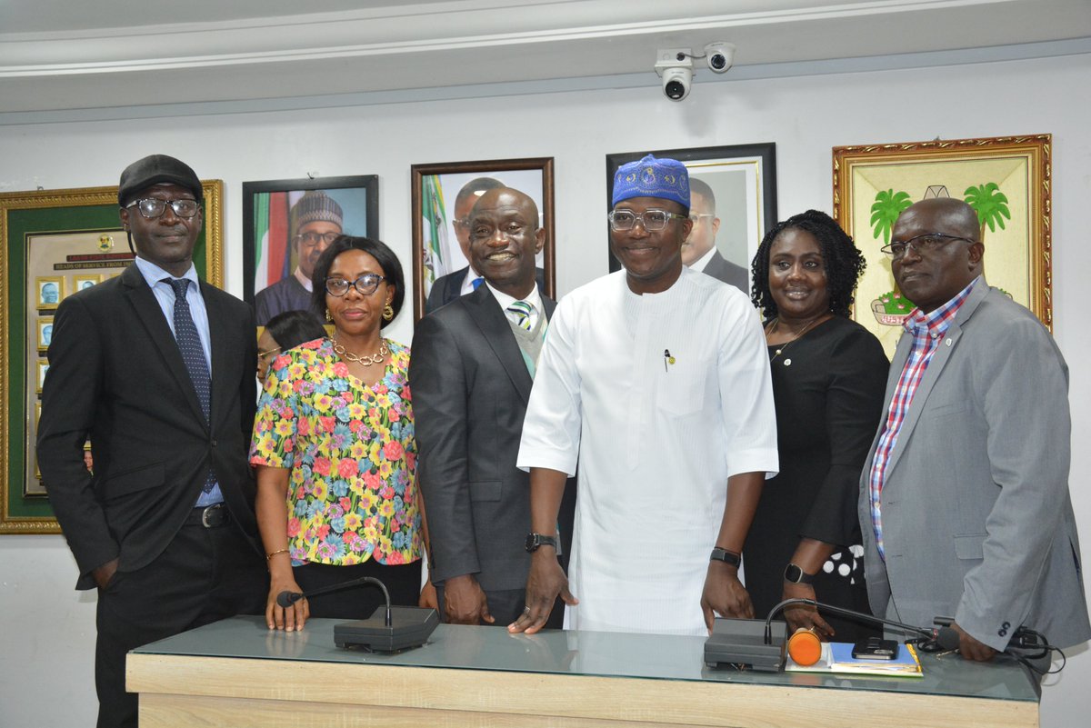 cipmnigeria's tweet photo. The President and Chairman of the Governing Council, Mr Olusegun Mojeed, FCIPM, members of the Leadership team and a few other representatives of the Institute paid a courtesy visit to the Executive Governor of Lagos State, Mr Babajide Sanwo-Olu, MCIPM, who was ably represented https://t.co/zWlNFFMBoD