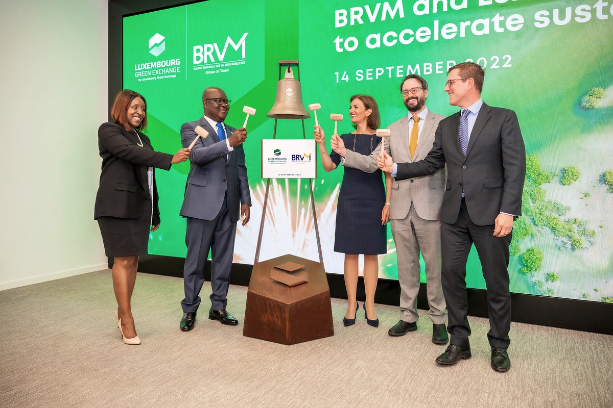 BRVM_UEMOA's tweet photo. #LuxSE et la #BRVM unissent leurs forces sur la #finance durable. #Luxembourg 14 septembre 2022, dans le cadre d’une visite officielle qu’elle effectue au #Luxembourg, la #BRVM a signé un protocole d’accord (MoU) avec la Bourse de Luxembourg (#LuxSE) https://t.co/YBA0CGejYP https://t.co/fKrzPcdEdN