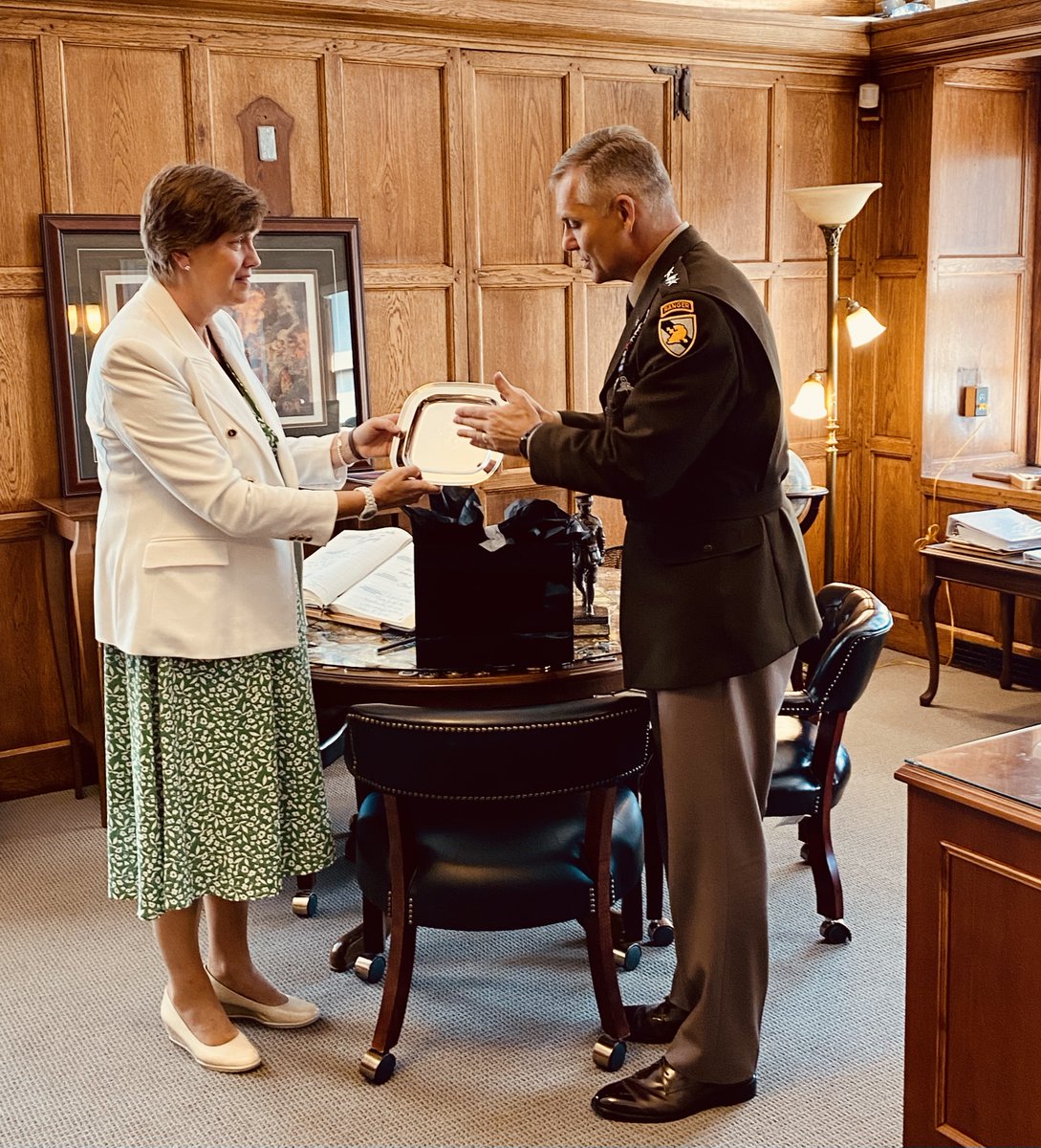 Secretary General, <a href="/MccrumJacqui/">Jacqui Mccrum</a> greeted by Superintendent, United States Military Academy, West Point, Lt. Gen. Steven Gilland 
<a href="/WestPoint_USMA/">U.S. Military Academy at West Point</a> 
<a href="/IRLDeptDefence/">Department of Defence</a>