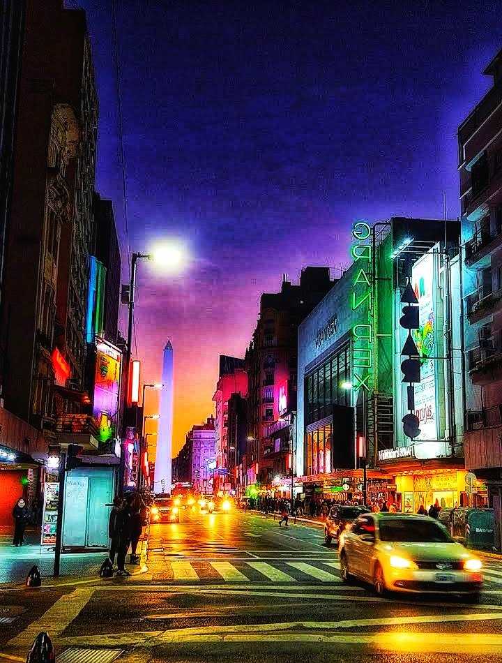 RGrufotografia's tweet photo. Luces en la city

#photography #photographer #Photos  #BuenosAires #fotografia #fotografosargentinos #Argentina #vehicle #cityscape #road #illuminated #urbanarea #sky #reflection https://t.co/9t0mKKfns8