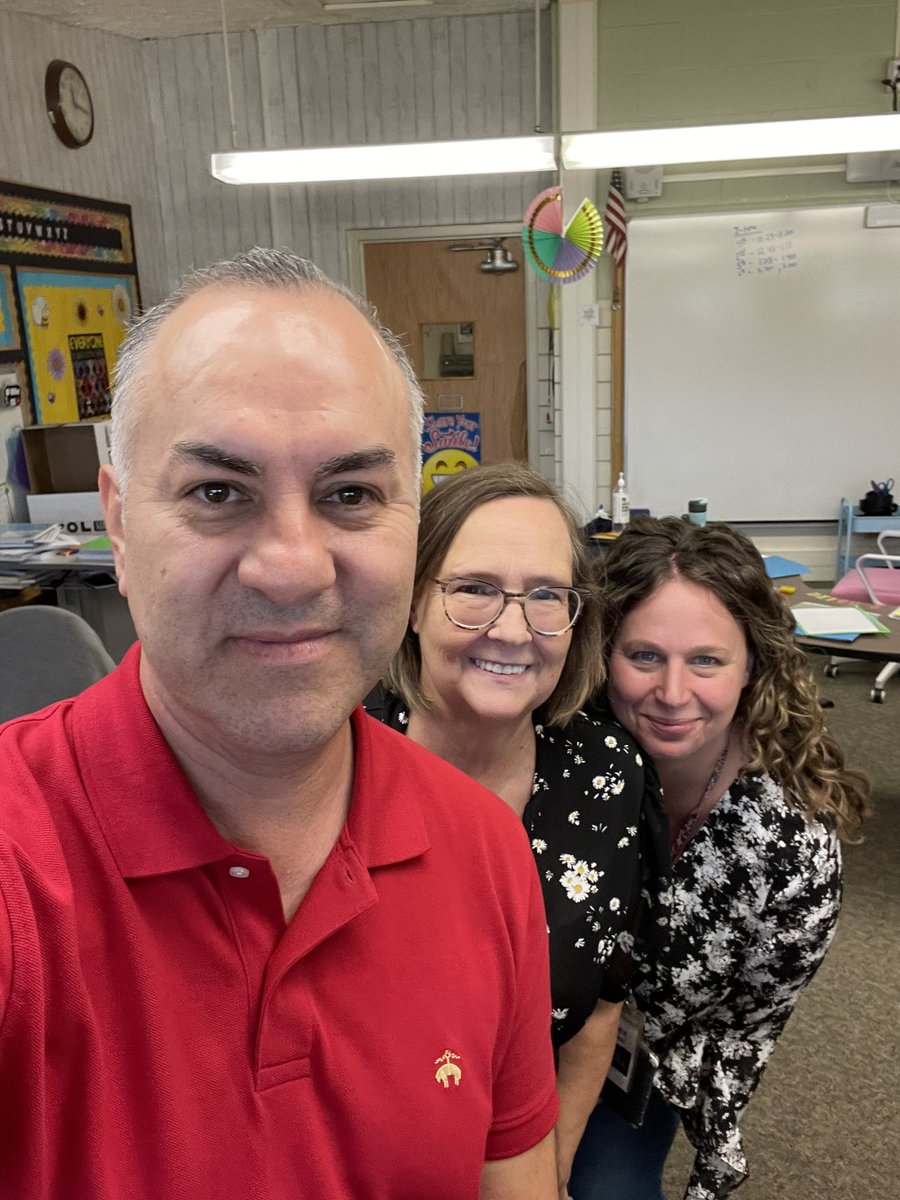 orona75's tweet photo. #MTEmustangs ESL team #risdbelieves @EslEllen https://t.co/XrgHa7YrL8