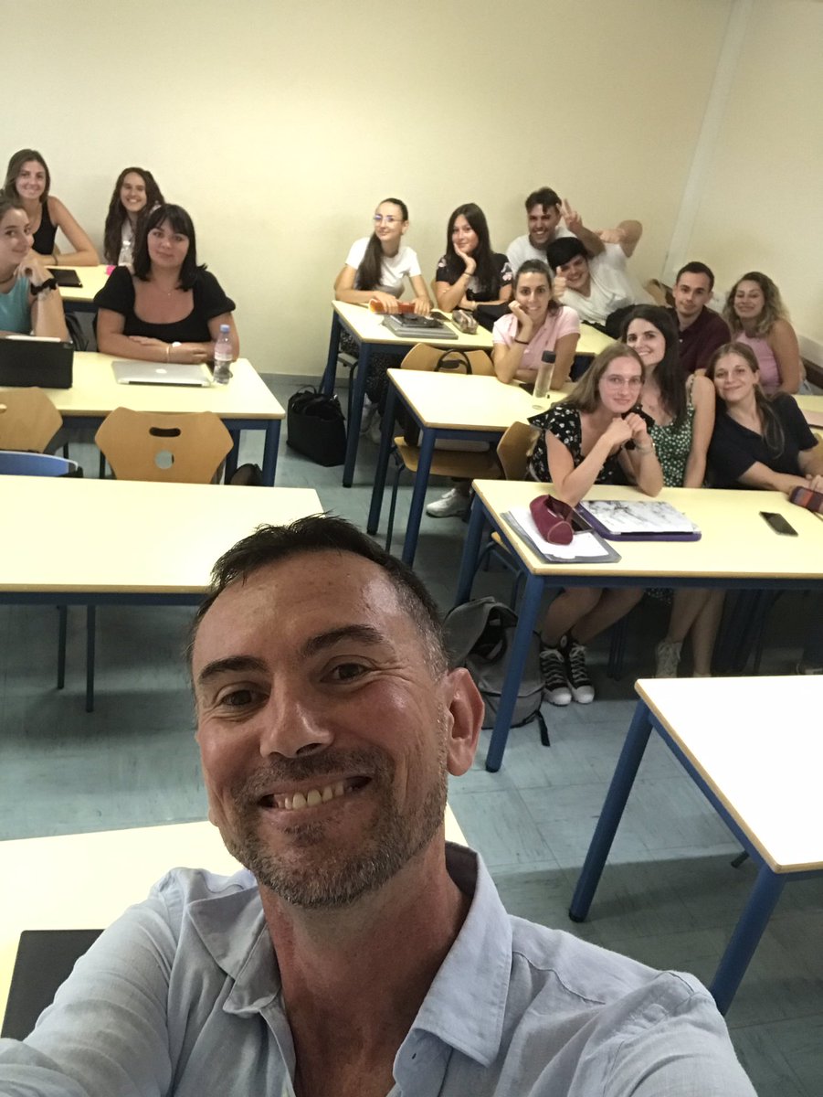 Je suis très content de reprendre les cours des Réseaux Sociaux et des Techniques de Référencement à l’<a href="/Univ_CotedAzur/">Université Côte d'Azur</a>. C’est un plaisir d’avoir des élèves attentifs et motivés. 🤓💪