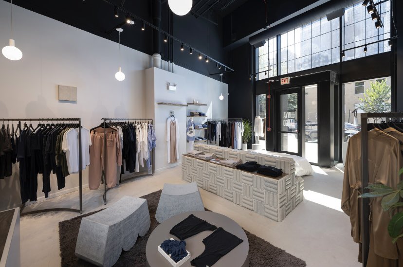 L3CapitalLLC's tweet photo. Chicago’s Gold Coast has a new "bedroom"... Welcome to the neighborhood, @Lunya! 
#StateandCedar #L3Capital #PrimeUrbanRetail #Chicago #Goldcoast https://t.co/icwqFJ8Ya3