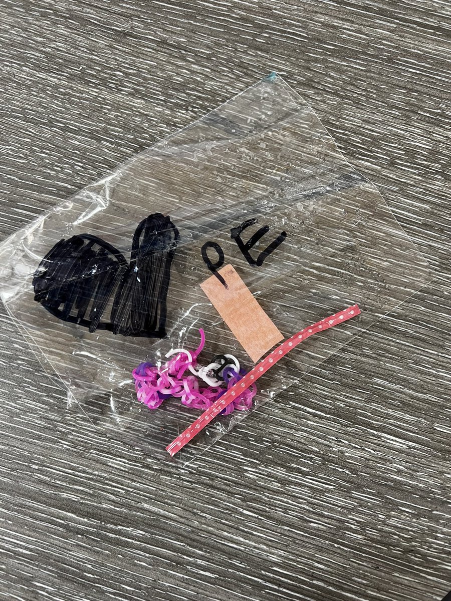 Cynnara Bivin tweet media