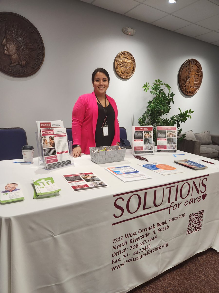 Solutions_4care's tweet photo. It was a full house at today’s End of Life Planning Information Session. Thank you to @CDEL_Law for presenting. 

If you have have questions about Advance Directives, Power of Attorney, Wills and Trusts visit: https://t.co/pjkVs1JMOB

#ElderLaw #ElderHelp #CookCounty #FreeEvent https://t.co/xDmH90REzm