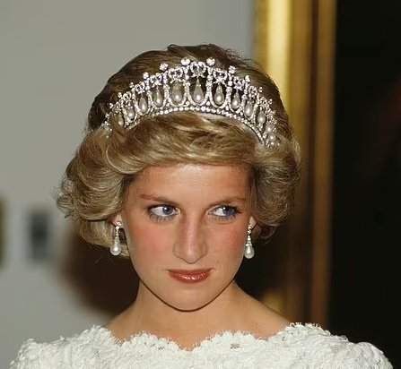 Sabirah Lohn (Master of Subjective Feelings)💕 on Twitter: "RT @Royal