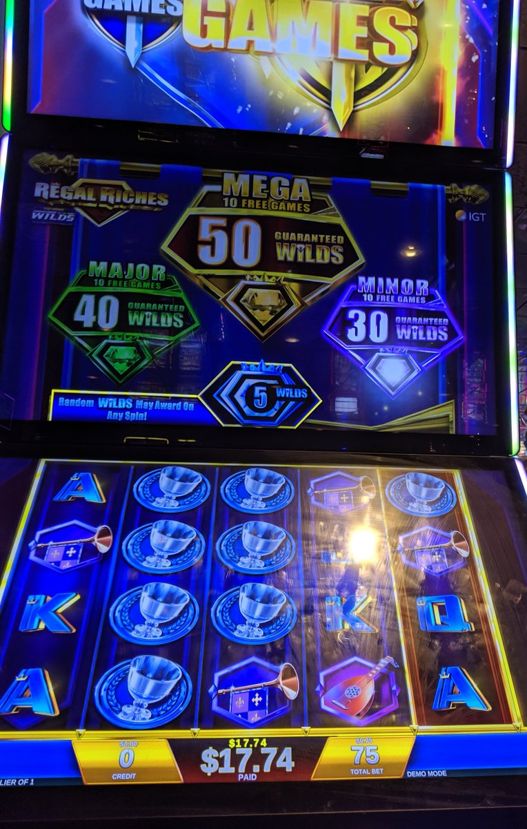 Forrem_X's tweet photo. Back to Back to Back without a skip. Not a "just installed" machine. (took 6 more spins to get the baby blue). https://t.co/HBxvEykUtn