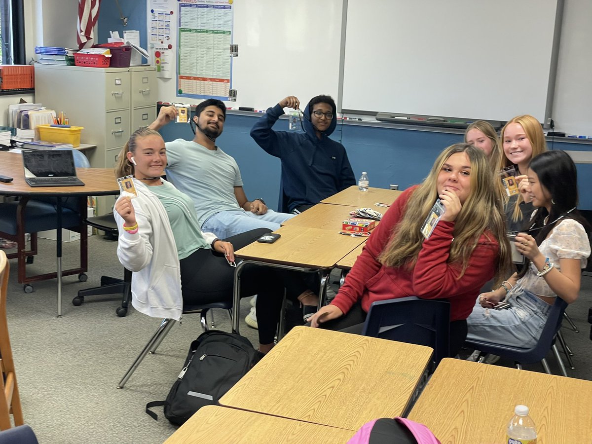 MrKingGLHS's tweet photo. Pulled up in L Building for Lanyard Sweeps during Homeroom this morning!
S/O to @MsMackThompson and Mme McGee’s crews for showing P.R.I.D.E w/ their ENTIRE class having lanyards and IDs displayed properly!
#OnePRIDEOneFAMILY https://t.co/deXviLidsn