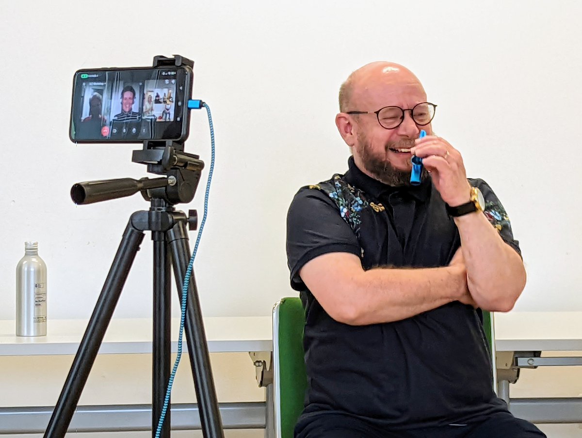 FestivalMind's tweet photo. Join us for Voice Works, an interactive talk &amp; workshop looking at how singing &amp; breathing techniques can address vocal impairment. 

Find out about the effect of Arts in Health &amp; how these techniques can inform future speech therapy practice.

Fri 23 Sept | 2:00pm
#FOTM2022 https://t.co/ZmT9ZFtgSf