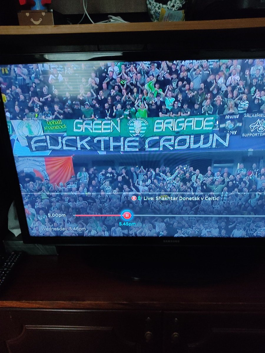 GlasgowBhoy's tweet photo. BT Sport zooming in on the Green Brigades "Fuck the Crown" banner. 😂 https://t.co/dcplc1eGlL